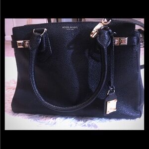 Like New Henri Bendel Purse